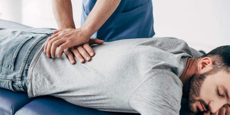 5 Signs You Should See a Chiropractor for Back Pain Relief